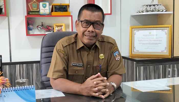 Dari Bocah Kecil hingga Pedagang Pasar, Dharmasraya Bersatu di Hari Kebersihan Dunia 1 Kepala Dinas Lingkungan Hidup Dharmasraya, Budi Waluyo