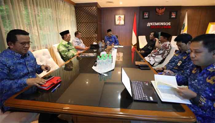 Menteri Sosial Saifullah Yusuf atau Gus Ipul menyambut kunjungan anggota Dewan Perwakilan Daerah (DPD) RI