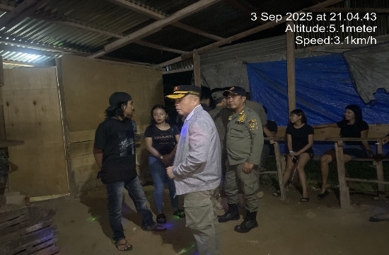 Satpol PP Bengkulu Selatan Gelar Razia Trantibum Sisir Warem, Beberapa Botol Miras Diamankan 1