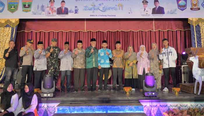 Himpun 4.200 Peserta dari Seluruh Indonesia, Gubernur Sumbar Kagumi Acara Batik Birru SMAN 1 Padang Panjang