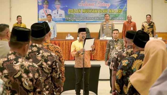 Bupati Solok Selatan Kukuhkan Masa Jabatan 22 Bamus Nagari Jadi 8 Tahun