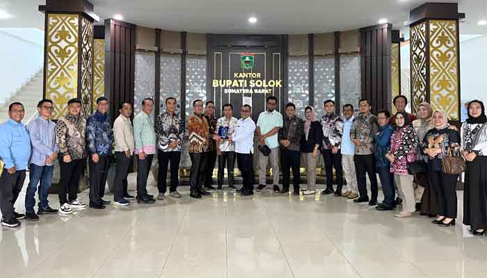 DPRD dan OPD Teknis Ogan Komering Ulu Selatan Kunjungan kerja ke Kabupaten Solok 1 DPRD dan OPD Teknis Ogan Komering Ulu Selatan Kunjungan kerja ke Kabupaten Solok