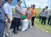 Kapolres Blitar Lepas 15 Ton Jagung ke Bulog, Tegaskan Komitmen Polisi Dukung Ketahanan Pangan