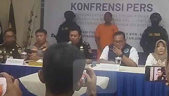 Konferensi Pers Kasus Narkotika di Kantor Bea dan Cukai Tanjungpinang