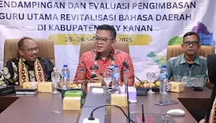 Sedakab Way Kanan Pimpin Pertemuan Forum Pendampingan dan Evaluasi Pengimbasan Revitalisasi Bahasa Daerah 1 Sedakab Way Kanan Pimpin Pertemuan Forum Pendampingan dan Evaluasi Pengimbasan Revitalisasi Bahasa Daerah dan Pelaksanaan Festival Tunas Bahasa Ibu Tahun 2025