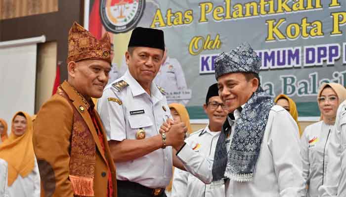 Azwar Siri Lantik Pengurus Lembaga Advokasi Kebudayaan dan Adat Minangkabau Kota Payakumbuh