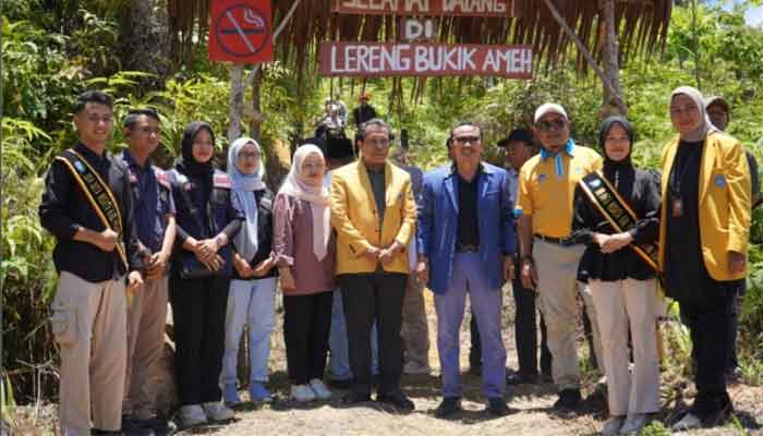 Kolaborasi Mahasiswa UPKK UNP dan Pemkab Pessel Bangun Ekowisata Bukik Ameh di Ampang Pulai
