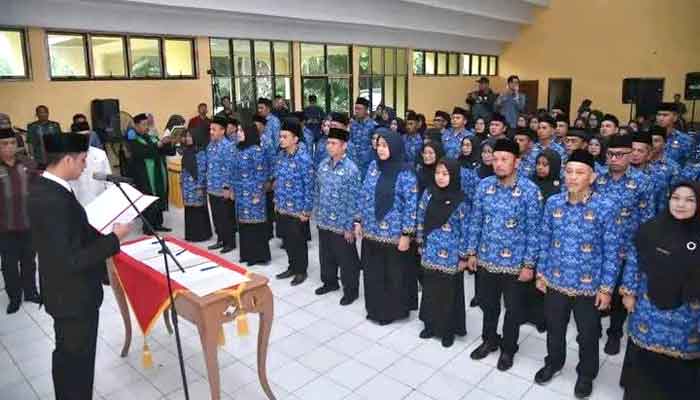 Lantik 70 pejabat Administrator, Pengawas dan Kepala Puskesmas, Wako Sawahlunto: Segera Lakukan Sertijab!