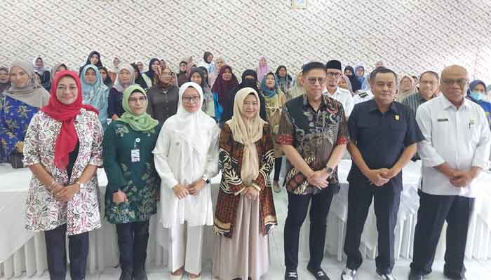 Anggota DPR Mulyadi Dorong Warga Bukittinggi Daur Ulang Sampah Bernilai Ekonomis 1 Anggota Komisi XII DPR RI, Mulyadi, gelar bimbingan teknis pengelolaan sampah di Kota Bukittinggi