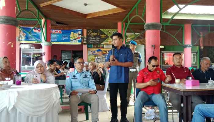 Bupati Solok Apresiasi Kontribusi Wartawan dalam Sukseskan Festival Lima Danau 1 Bupati Solok, Jon Firman Pandu saat coffee morning bersama insan pers di Arosuka