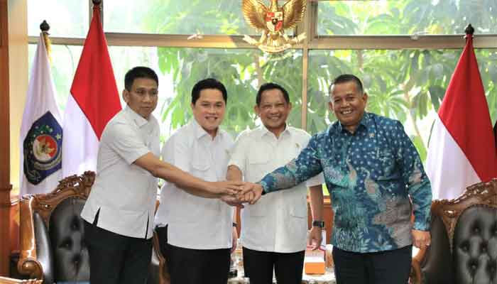 Mendagri Muhammad Tito Karnavian menerima kunjungan Menpora Erick Thohir