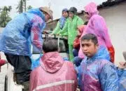 Kemensos Salurkan Bantuan Logistik ke Beberapa Lokasi Banjir di Sumatera
