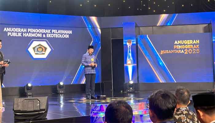 Menteri Agama Nasaruddin Umar Terima Anugerah Penggerak Nusantara 2025 Bidang Harmoni dan Ekoteologi