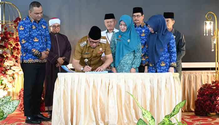 Pemko Bukittinggi Launching Modul Sekolah Keluarga Gemilang 2025