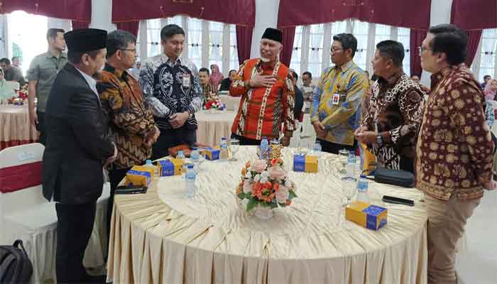 Gubernur Mahyeldi pada pembukaan Rakor Pengembangan Ekonomi dan Keuangan Syariah Sumatera Barat Tahun 2025