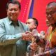 Pemprov Sumbar meraih penghargaan Bhumandala Award 2025 yang diterima Sekretaris Daerah Provinsi, Arry Yuswandi