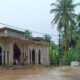 Banjir melanda Masjid Kampung Lubuk Bagalung yang berjarak 500 meter dari bibir Batang Bayang