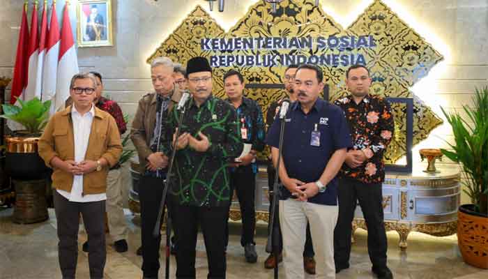 Menteri Sosial, Saifullah Yusuf berikan keterangan terkait pemutakhiran DTSEN