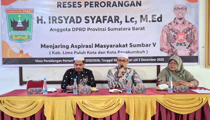 Irsyad Syafar Serap Aspirasi Pendidikan Saat Reses di SMAN 1 Akabiluru Limapuluh Kota