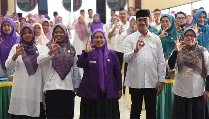 DPMN Sijunjung Adakan Bimtek Peningkatan Kapasitas Kader Posyandu tentang 6 SPM