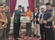 Gubernur Sumbar Terima Bantuan Rp1,15 Miliar dari Pemprov Kepri untuk Korban Bencana