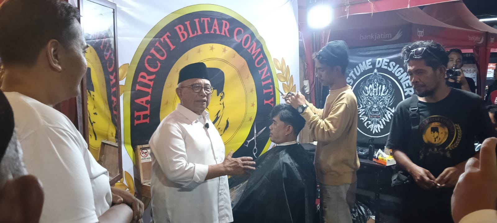 Bupati Blitar Apresiasi Kreativitas Pemuda dalam Gelaran Perdana Ekraf Colaboart 1 IMG 20251205 WA0118