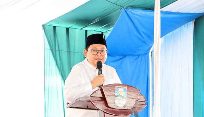 Wabup Irawan Topani Buka Pengajian Akbar Akhir Tahun 2025 BKMT Pesibar