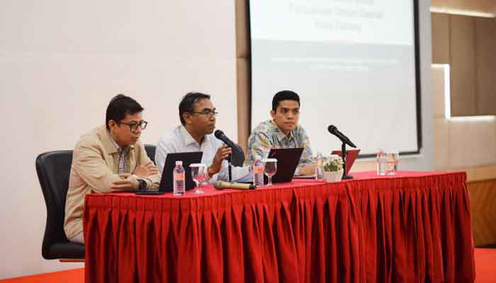 LPPM UNP Serahkan Hasil Kajian Bisnis Perumda Air Minum dan Perumda PSM Kota Padang