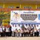 Pemkab Solok Selatan Serahkan 950 Setel Pakaian Sekolah Gratis di Sangir Batang Hari