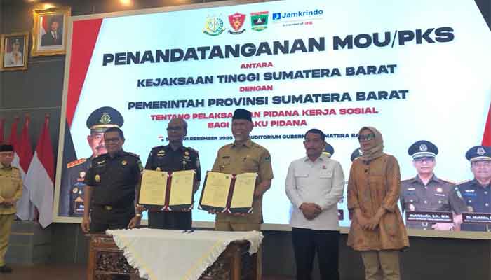 Kerja Sosial bagi Pelaku Tindak Pidana Mulai Berlaku di Sumbar Tahun Depan 1 Pemprov Sumbar jalin kerja sama tentang pelaksanaan kerja sosial bagi pelaku tindak pidana dengan Kejati