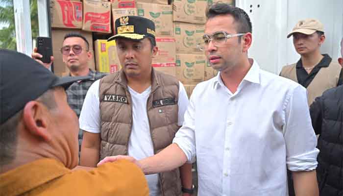 Raffi Ahmad Serahkan Bantuan Rp 780 Juta kepada Warga Terdampak Bencana di Pasie Laweh Padang Pariaman