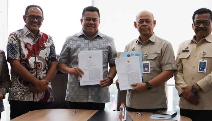 Sekda Bintan Tandatangani PKS dan Bahas Percepatan Pembangunan 7 Titik SPPG di Bintan Pesisir Bersama BGN