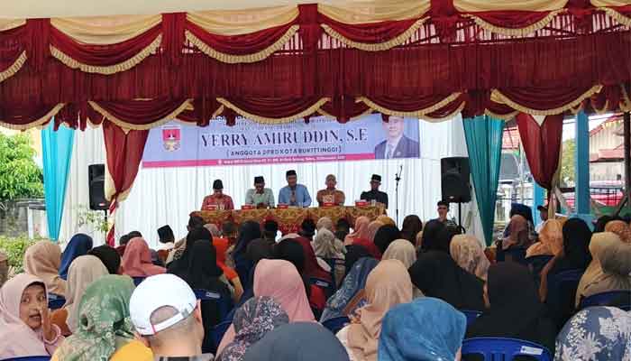 Anggota DPRD Bukittinggi Yerry Amiruddin Reses Perorangan di Parit Antang