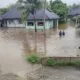 Ketika Air Naik Lebih Cepat dari Bantuan: Kisah Warga Pangkalan Koto Baru Bertahan di Tengah Banjir
