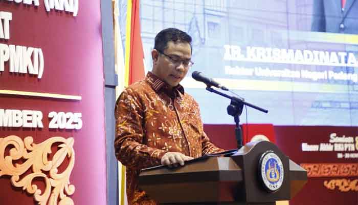 Rektor UNP, Krismadinata sampaikan duka cita mendalam atas Bencana Banjir dan Longsor yang melanda Sumbar