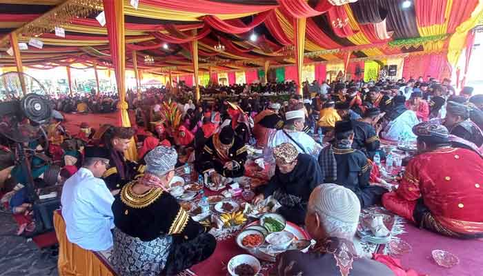 Makan bajamba HUT Kota Sawahlunto ke-137