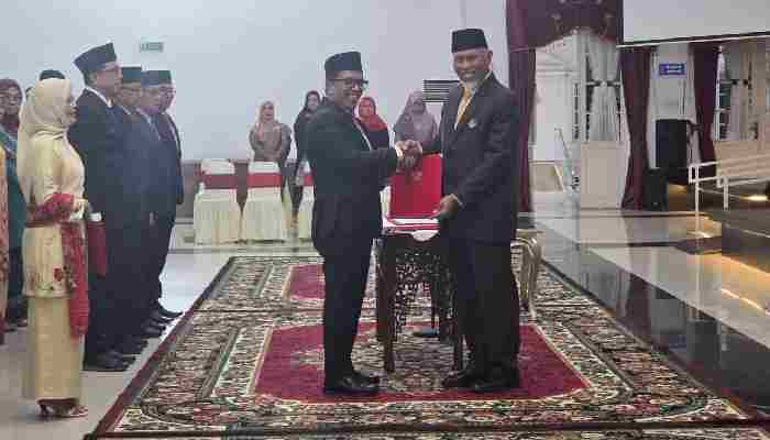 Gubernur Mahyeldi Lantik 6 Pejabat Pimpinan Tinggi Pratama di lingkungan Pemprov Sumbar