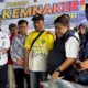 Kemnaker Peduli salurkan bantuan logistik dan melakukan penguatan program padat karya