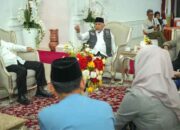 Gubernur Mahyeldi menerima audiensi Kepala BPJPH Sumbar di Istana Gubernuran membahas sertifikasi halal