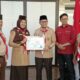 Wawako Ibnu Asis Serahkan Penghargaan kepada Gugus Depan Pramuka Bukittinggi