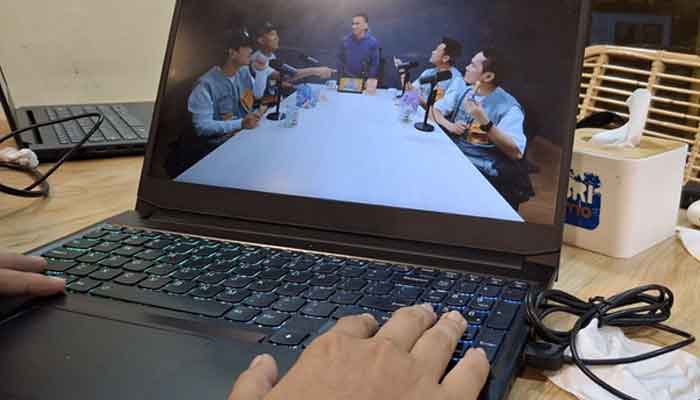 Artis Merambah Youtube: Peluang dan Persaingan Baru di Industri Hiburan