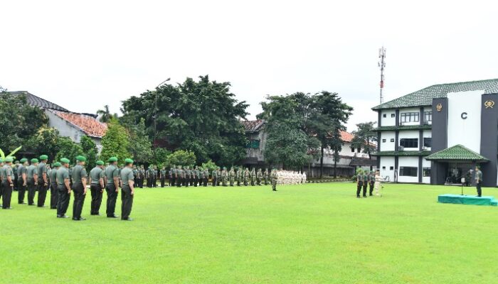Pusterad Gelar Upacara Bendera 17-an Bulan Februari Tahun 2026