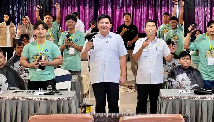 Bupati Bintan, Roby Kurniawan buka Pelatihan Keahlian Barber Shop