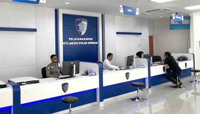 Suasana Kantor Pelayanan Pelayanan BPKB Prototipe Ditlantas Polda Sumbar
