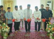 Gubernur Sumbar, Mahyeldi Buka Ramadan Halal Fest 2026 di Masjid Al-Hakim Kota Padang. (f/pemprov)