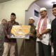 Tim Safari Ramadan 13 Pemko Padangpanjang serahkan bantuan kepada Pengurus Mushala Nurul Falah Tanah Hitam