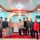 Wabup Solok, Candra serahkan bantuan tim safari ramadan kepada Pengurus Masjid Taqwa Sungai Indarung, Nagari Lolo, Kecamatan Pantai Cermin