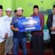 Wali Kota Payakumbuh, Zulmaeta serahkan bantuan untuk pembangunan Masjid Baiturrahman, Kelurahan Ompang Tanah Sirah, Kecamatan Payakumbuh Utara, saat kunjungan Tim I Safari Ramadan