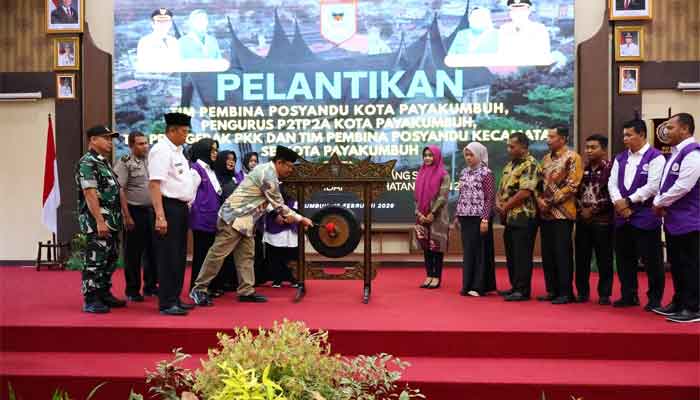 Wako Zulmaeta Lantik Tim Pembina Posyandu Kota Payakumbuh 2025–2029