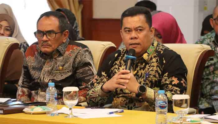 Evaluasi MBG Kepri, Pemkab Bintan Siap Optimalkan Layanan Pemenuhan Gizi 1 Kasatgas Program MBG Kabupaten Bintan, Ronny Kartika menghadiri Evaluasi Pelaksanaan Program Makan Bergizi Gratis tingkat Provinsi Kepri